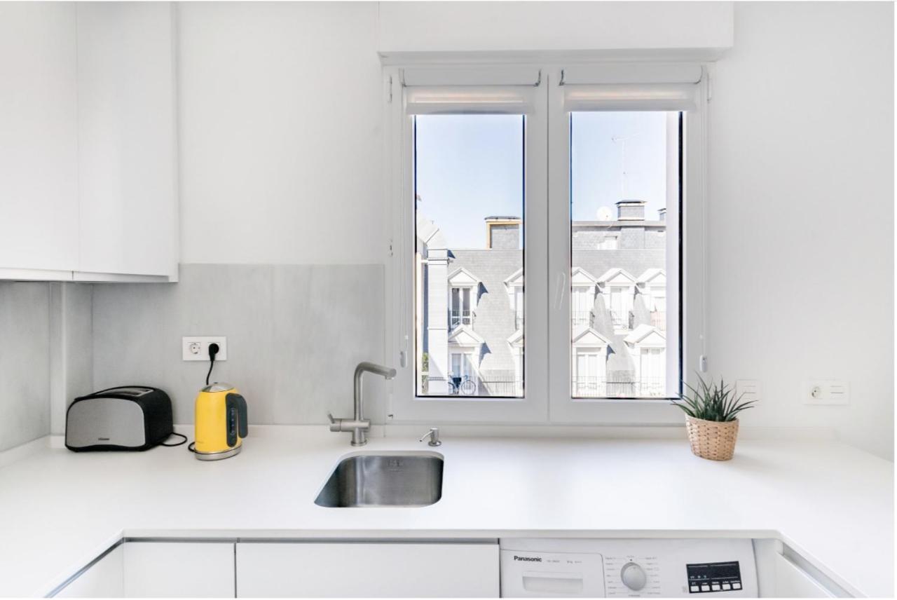 Apartamento Eclectico En El Centro De La Ciudad Сан-Себастьян Экстерьер фото